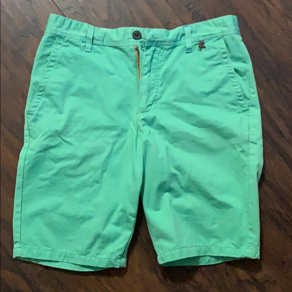 Modern Amusement Shorts